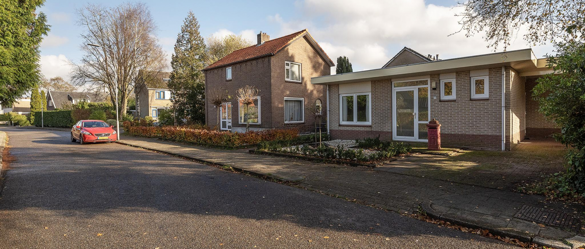 Woning te koop aan de Goudenregenstraat 1 te Wezep