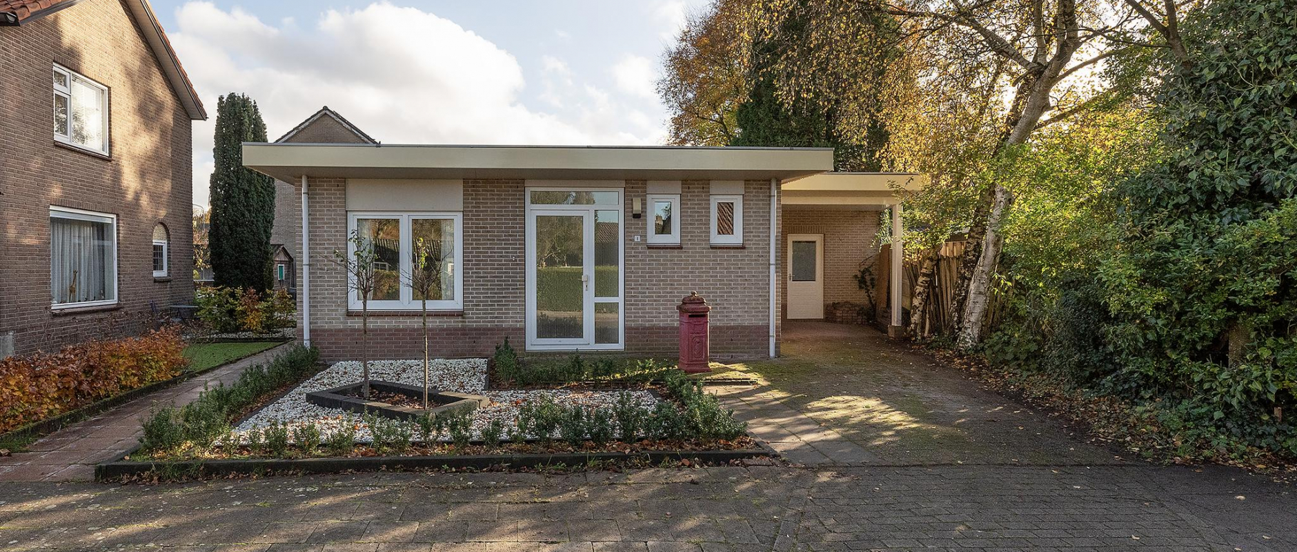 Woning te koop aan de Goudenregenstraat 1 te Wezep