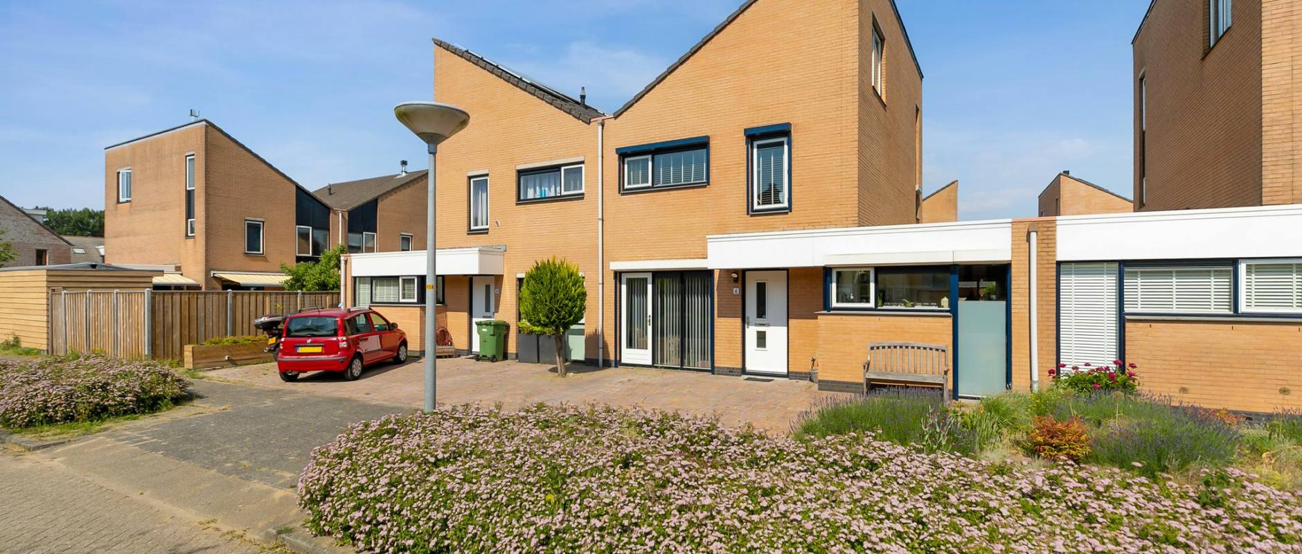 Woning te koop aan de Elandstraat 6 te Almere