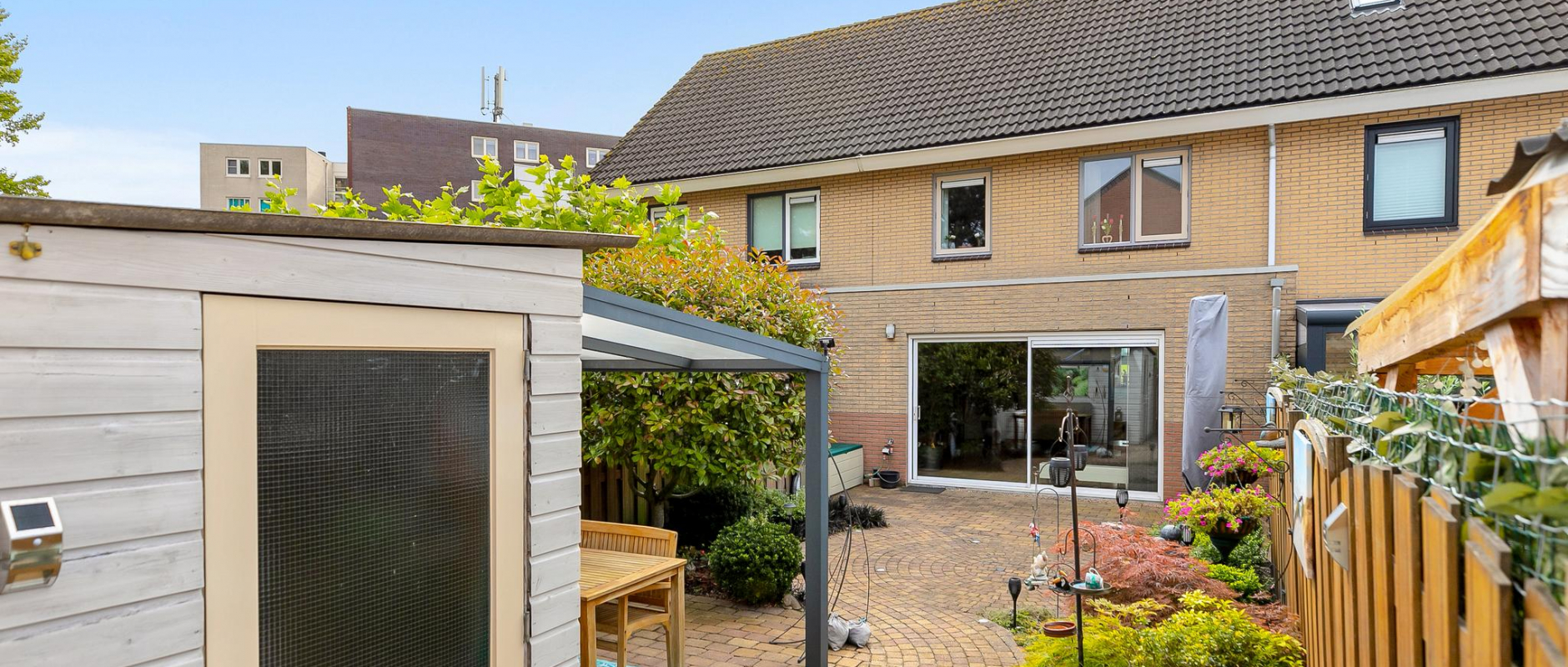 Woning te koop aan de Jacob van Maerlantstraat 17 te Almere