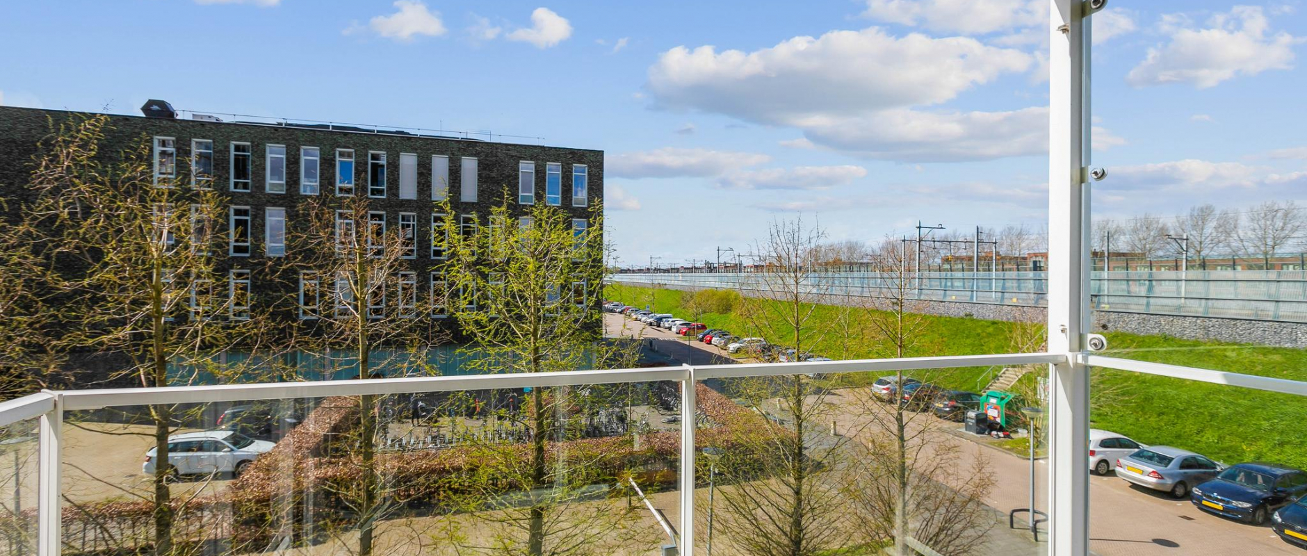 Woning te koop aan de Ambonstraat 46+PP te Almere