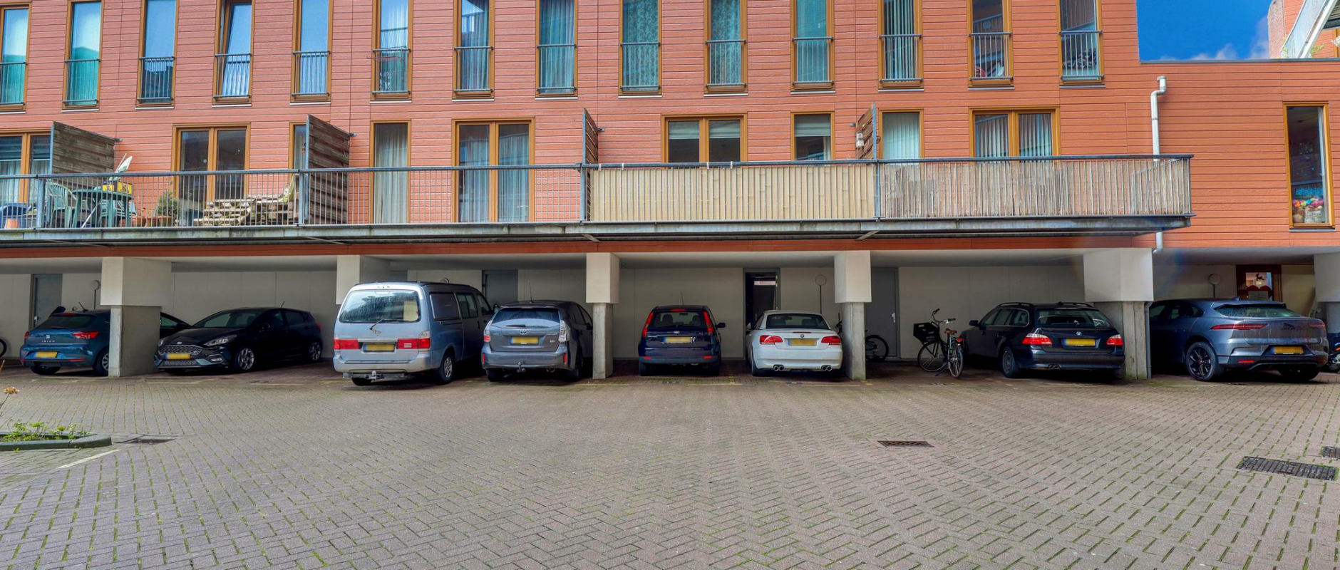 Woning te koop aan de Sporadenlaan 9 te Amsterdam