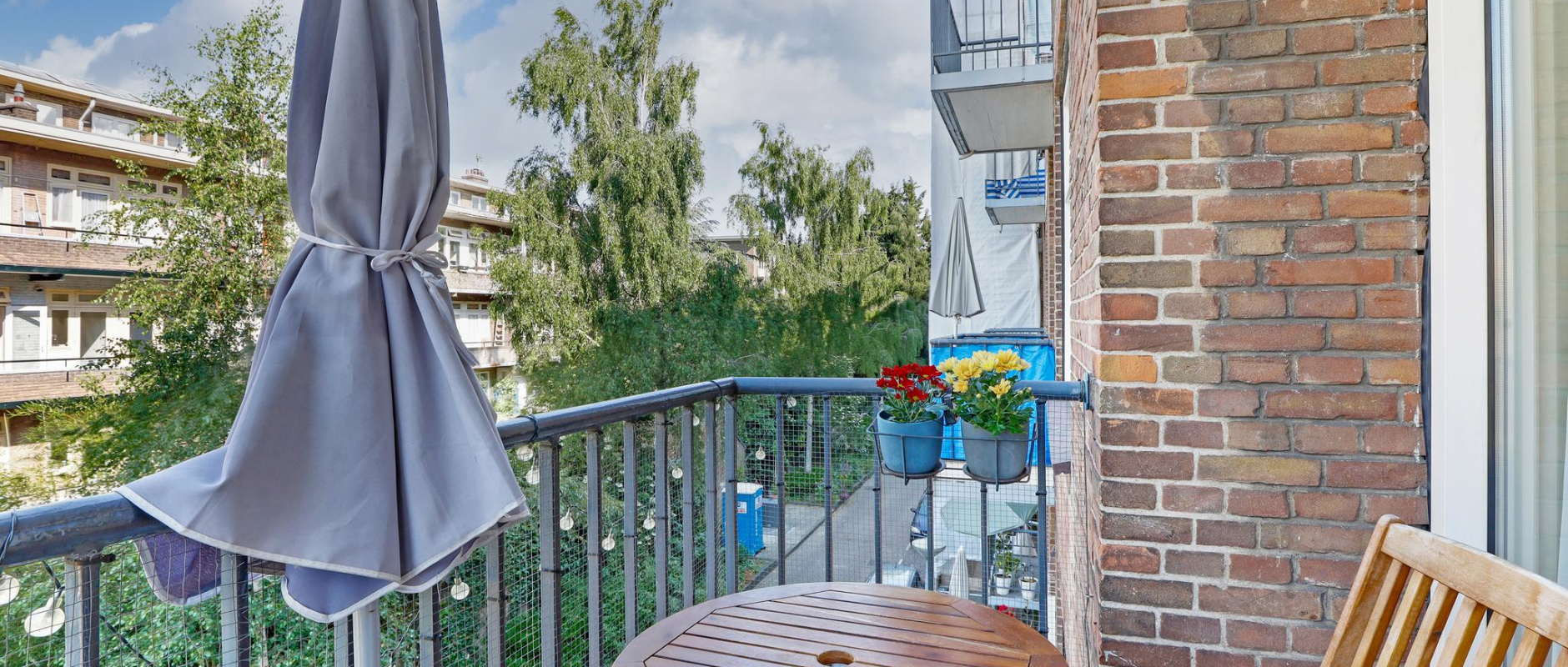Woning te koop aan de Twee Koningskinderenstraat 3II te Amsterdam