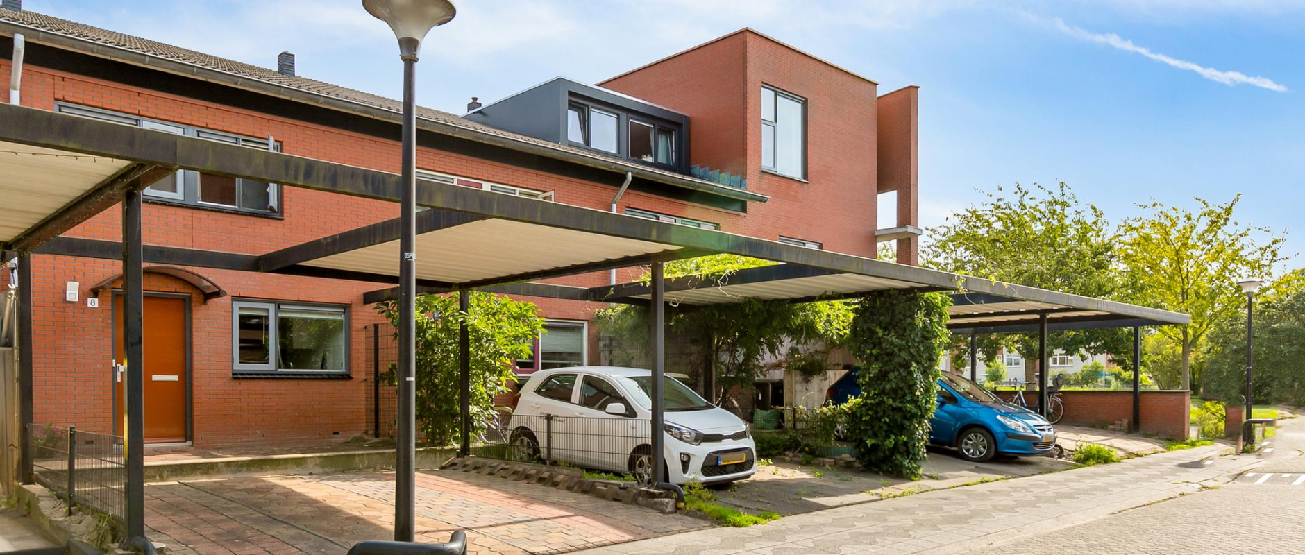 Woning te koop aan de Lastdragerstraat 8 te Almere