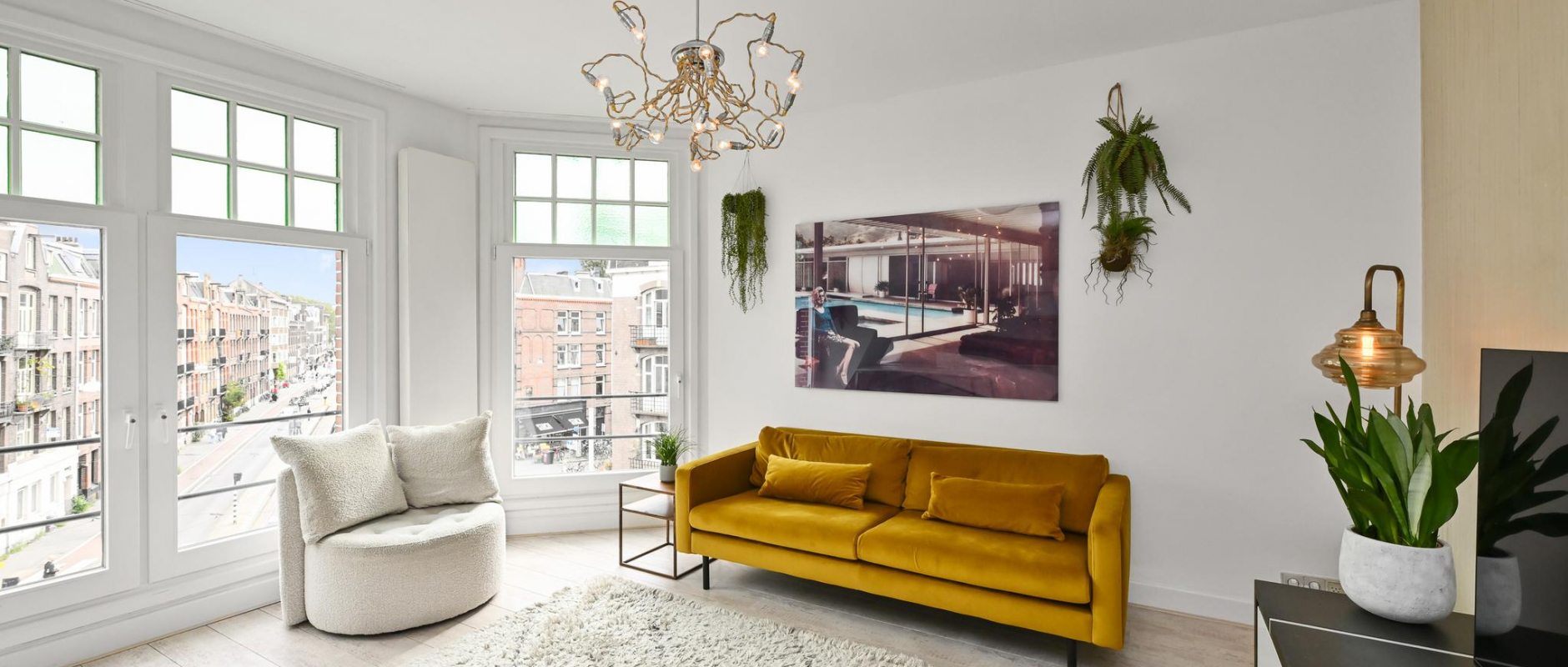 Woning te koop aan de Admiraal De Ruijterweg 85III te Amsterdam