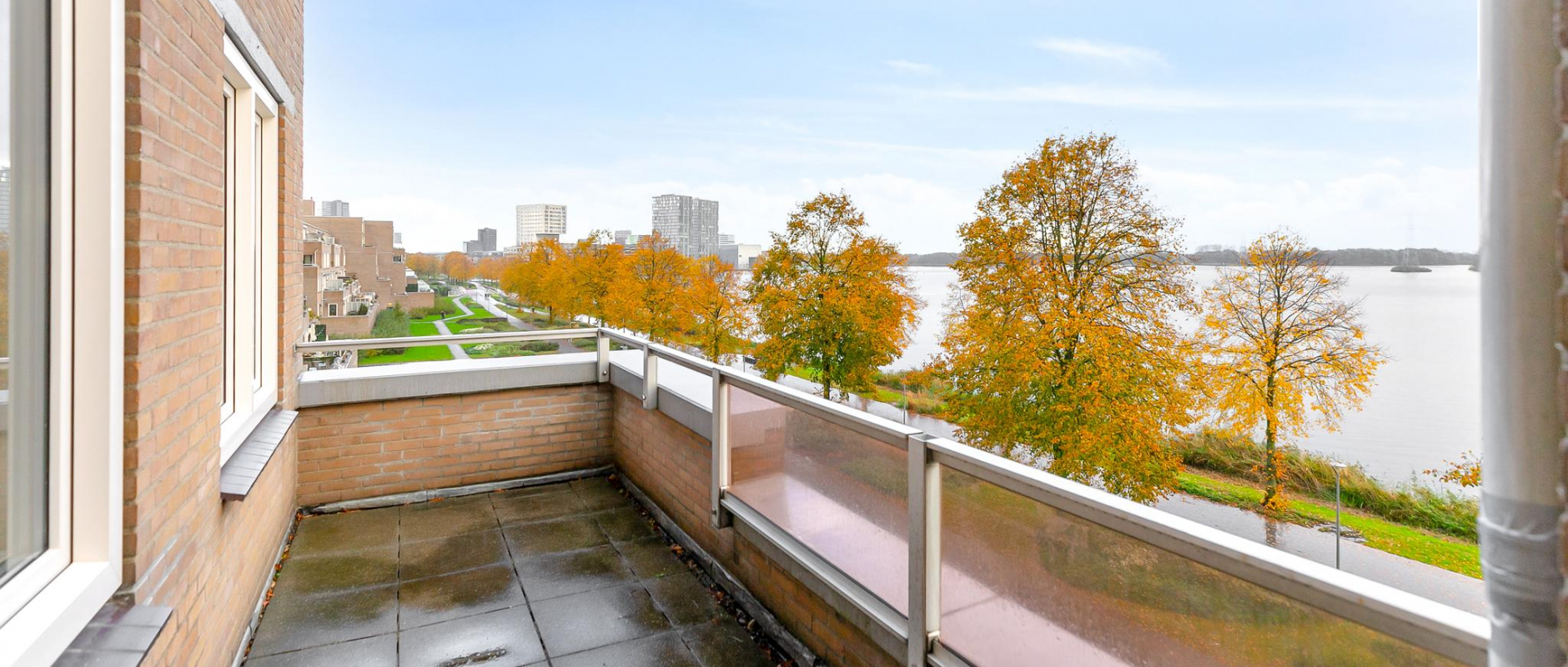 Woning te koop aan de Harderwijkoever 89 te Almere