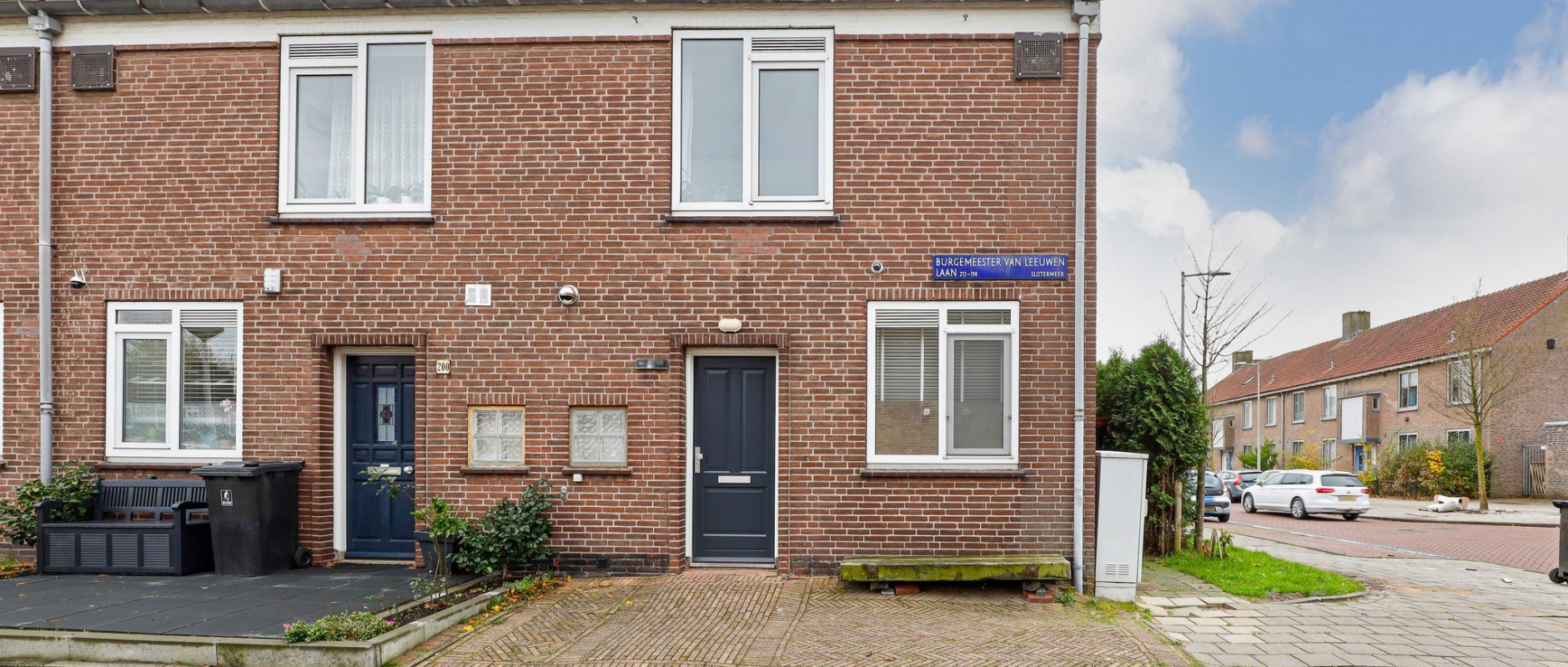 Woning te koop aan de Burgemeester Van Leeuwenlaan 198 te Amsterdam