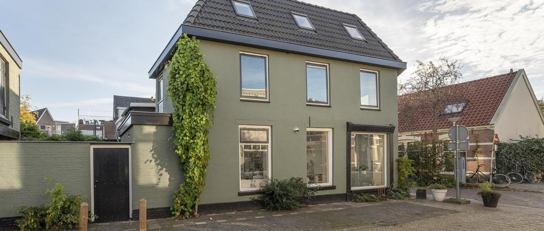 Woning te koop aan de Molenweg 97 te Zwolle