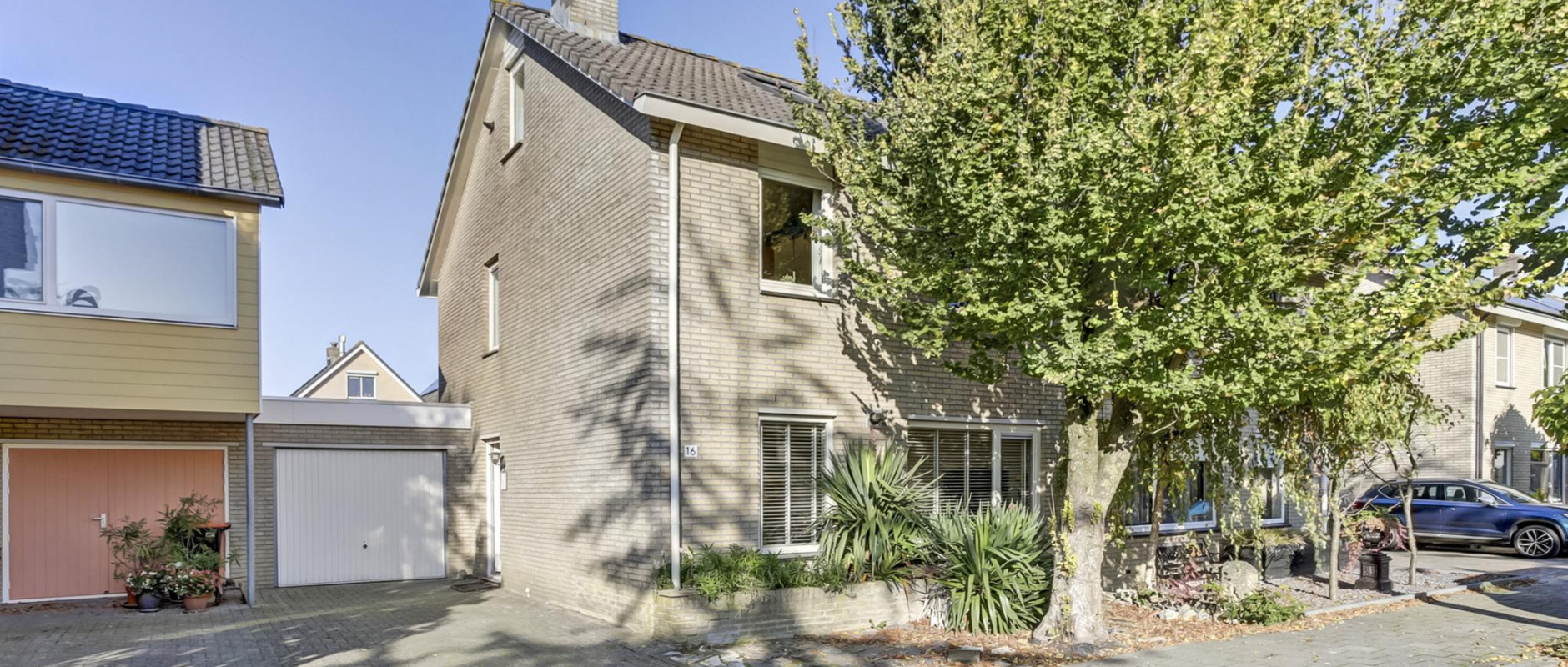 Woning te koop aan de De Oxer 16 te Dronten