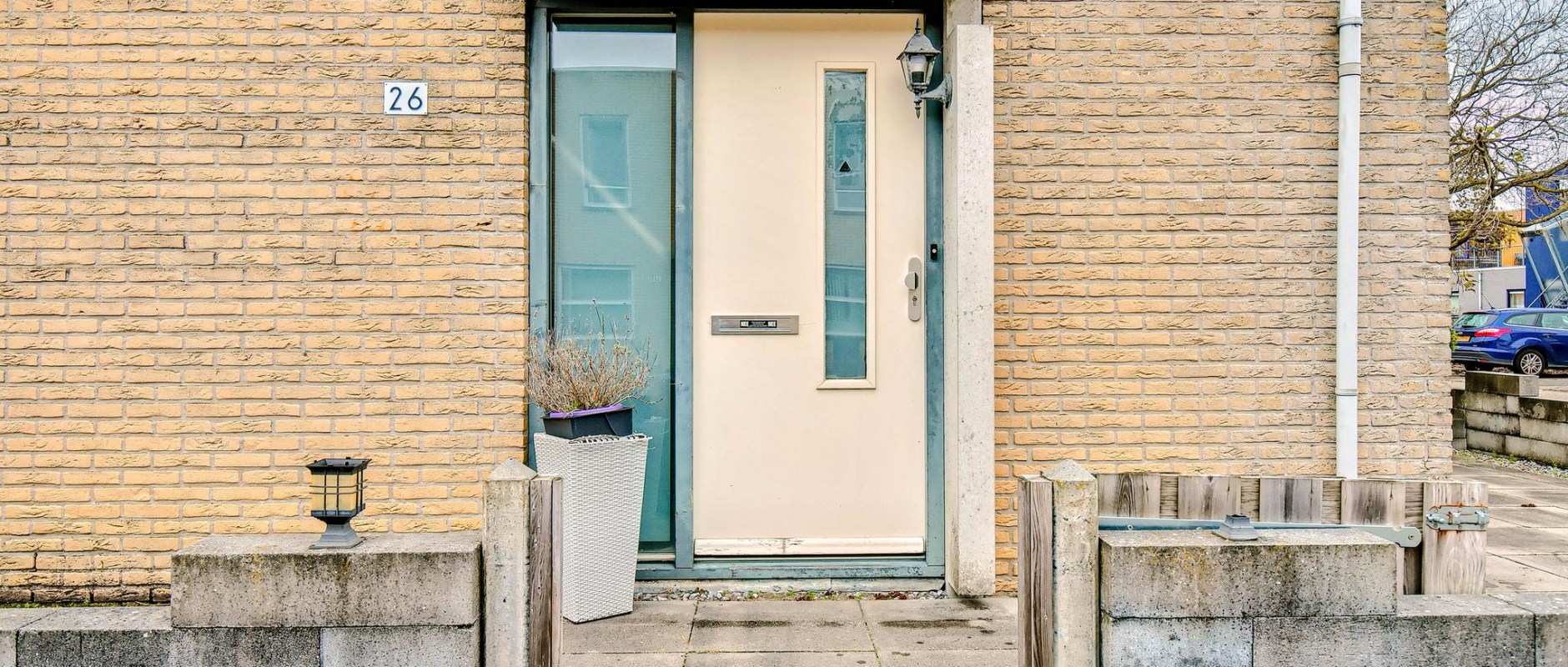 Woning te koop aan de Simon Carmiggeltstraat 26 te Almere