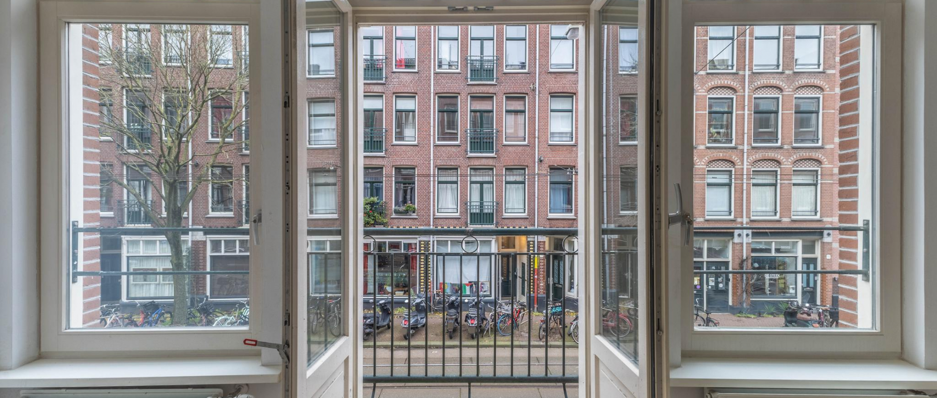 Woning te koop aan de Van der Hoopstraat 731 te Amsterdam
