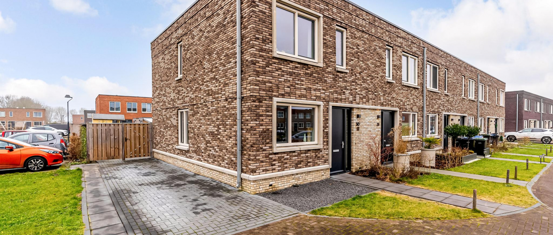 Woning te koop aan de Charlotta Frolichhof 30 te Almere