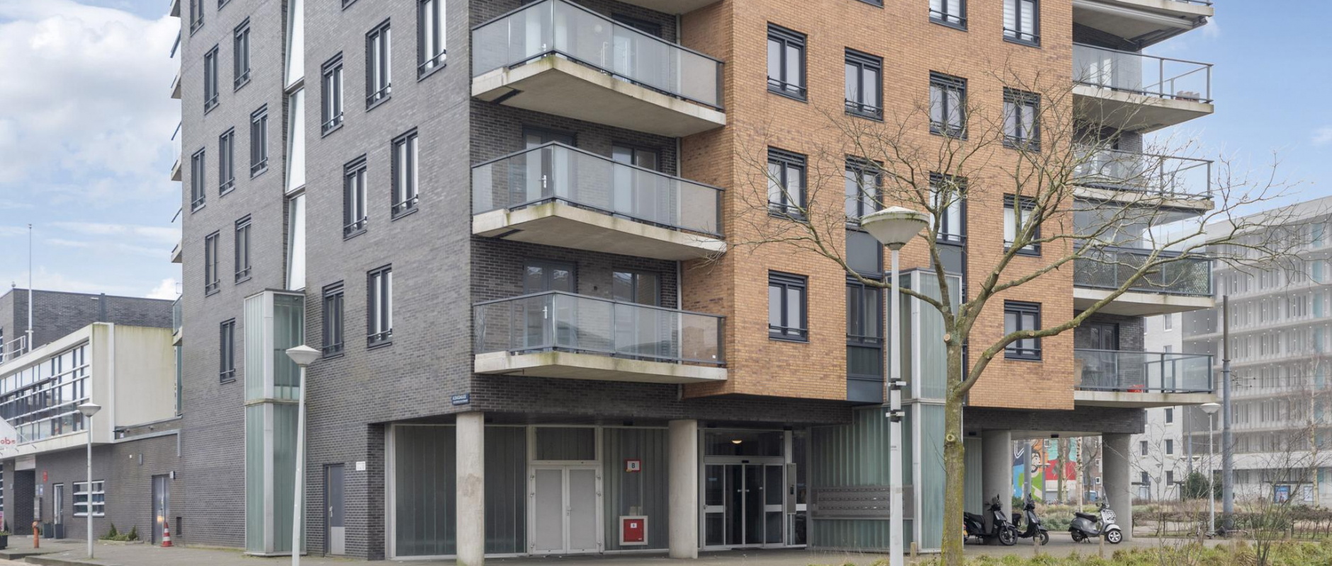 Woning te koop aan de Lambertus Zijlplein 14 te Amsterdam