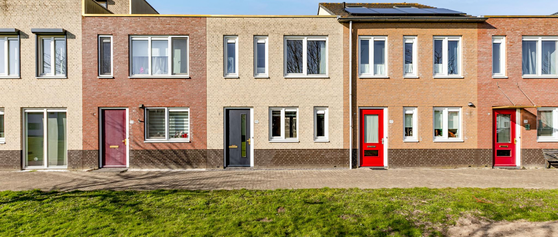 Woning te koop aan de Paulus de boskabouterhof 15 te Almere