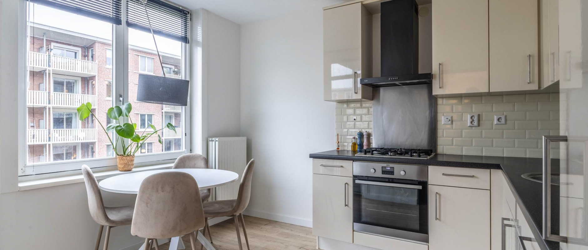 Woning te koop aan de Jan van Schaffelaarplantsoen 3B te Amsterdam