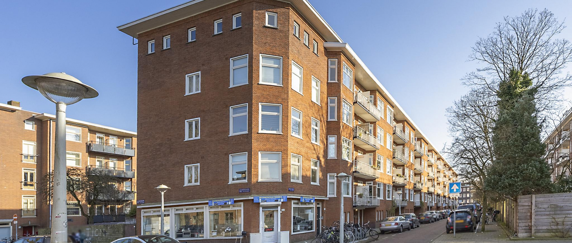 Woning te koop aan de Baetostraat 143 te Amsterdam