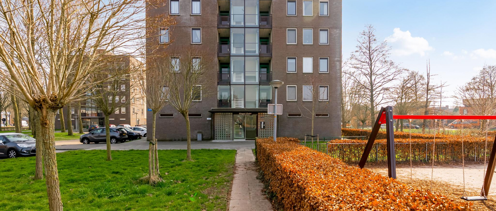 Woning te koop aan de Amandelhof 10 te Almere