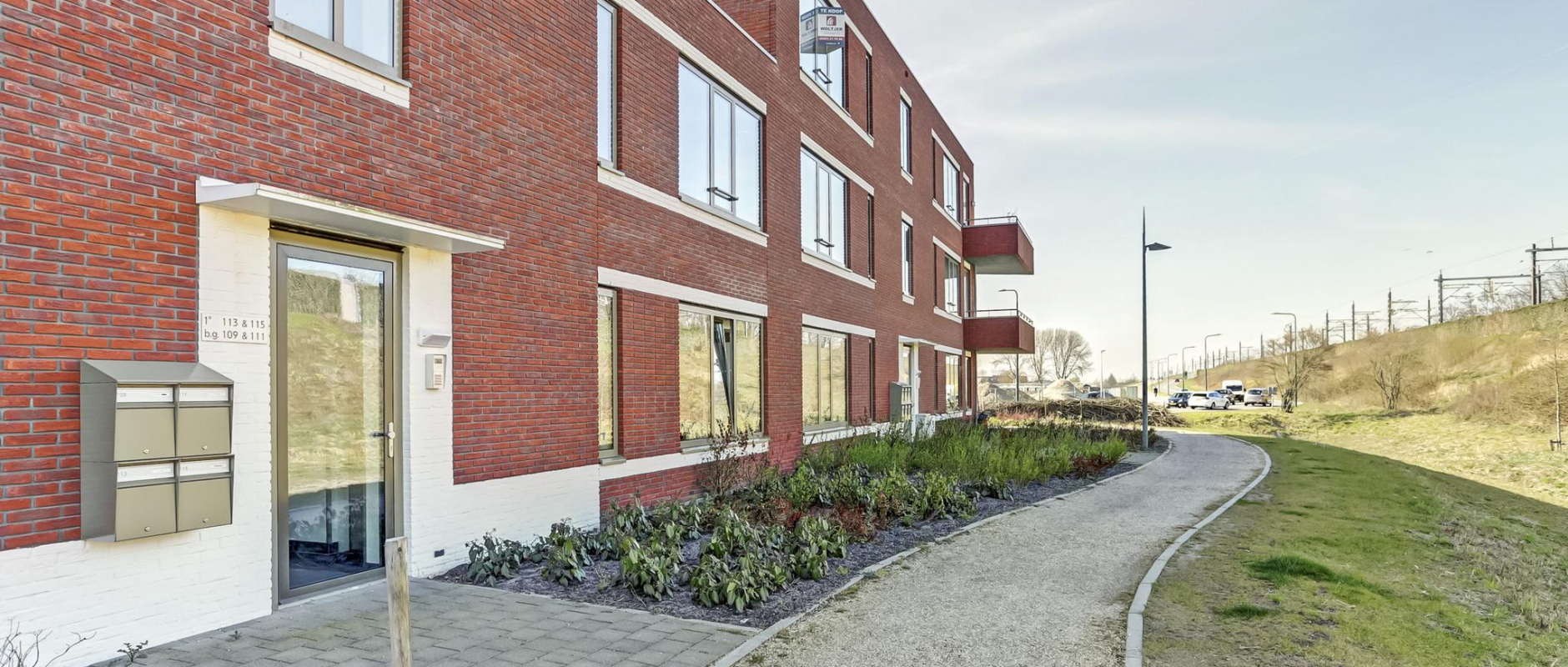 Woning te koop aan de Koning Willem-Alexanderplein 111 te Dronten