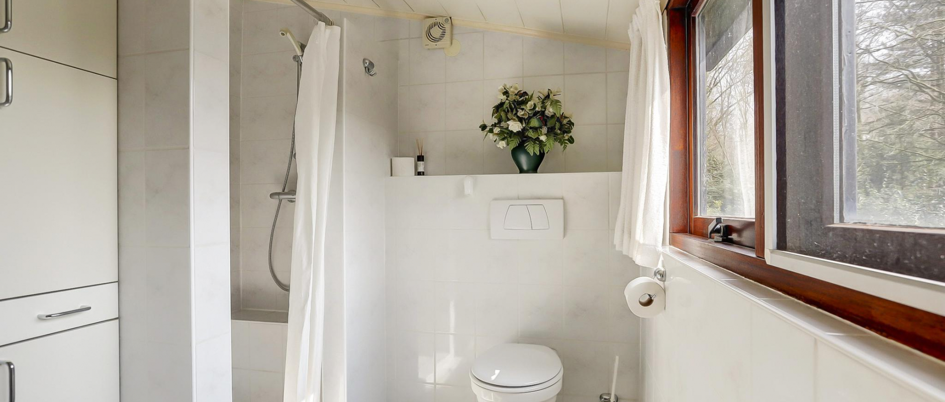 Woning te koop aan de Bijsselseweg 1197 te Biddinghuizen