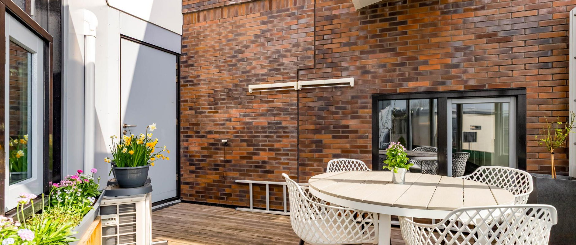 Woning te koop aan de Louis Armstrongweg 60G te Almere