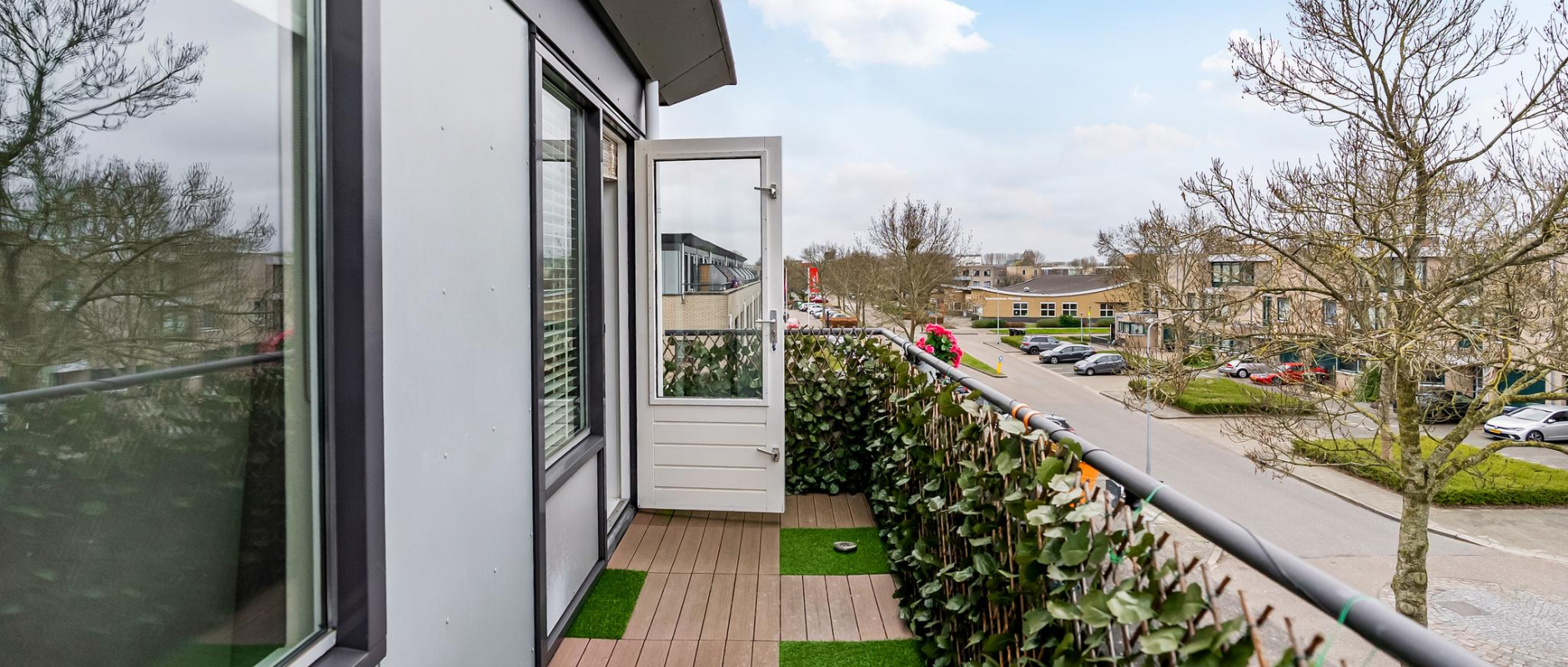Woning te koop aan de Joris Ivenslaan 157 te Almere