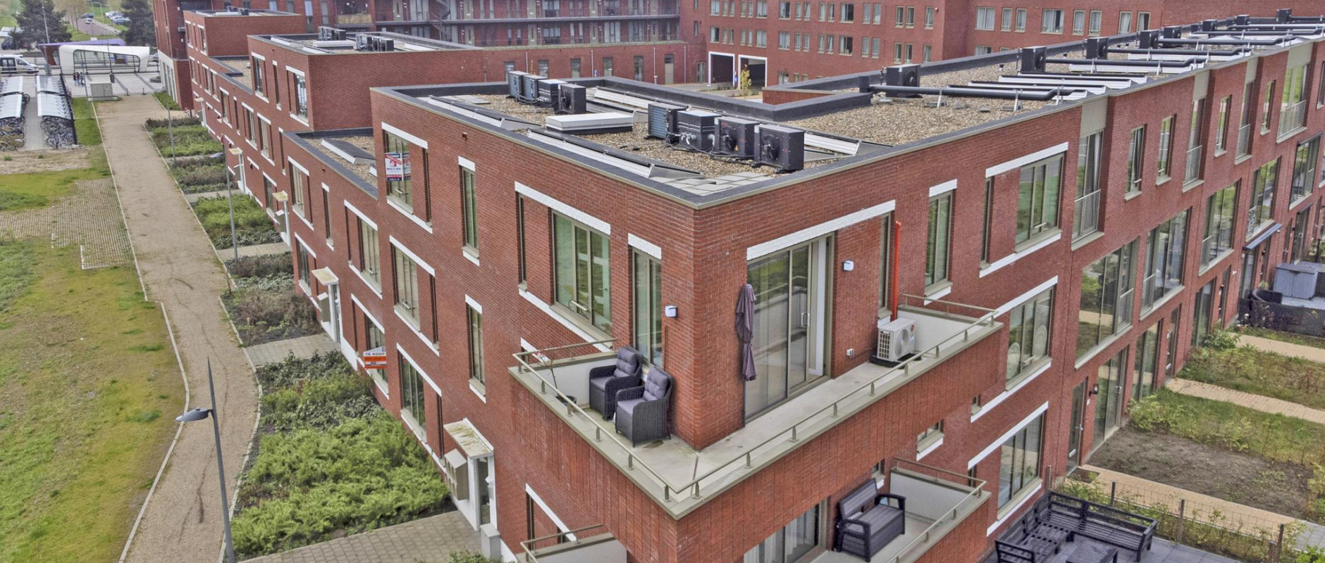 Woning te koop aan de Koning Willem-Alexanderplein 127 te Dronten