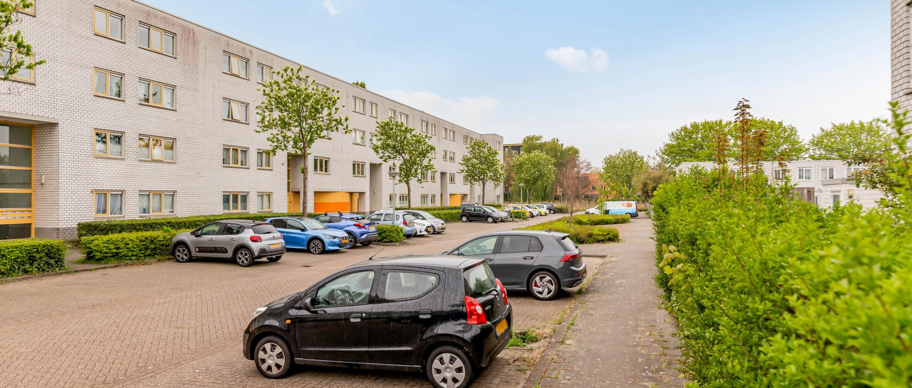 Woning te koop aan de Gitaarstraat 83 te Almere