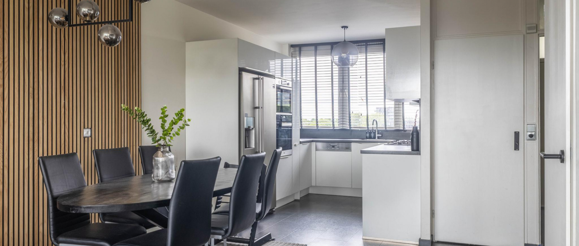 Woning te koop aan de Dijkgraafplein 73 te Amsterdam