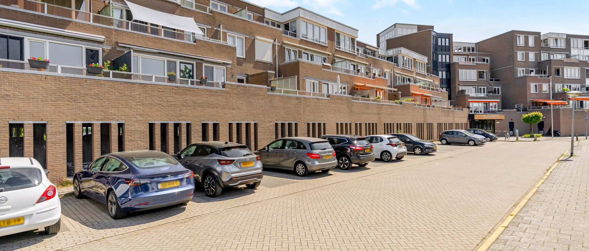 Woning te koop aan de Vollenhoveschans 90 te Almere