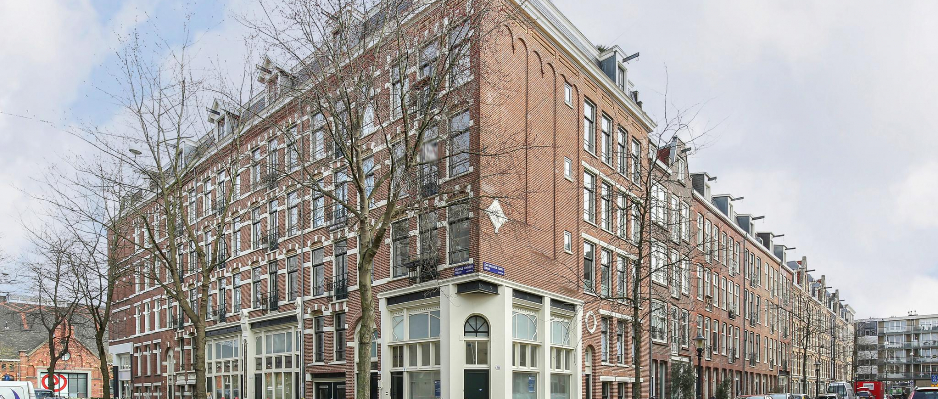 Woning te koop aan de Joan Melchior Kemperstraat 70 te Amsterdam