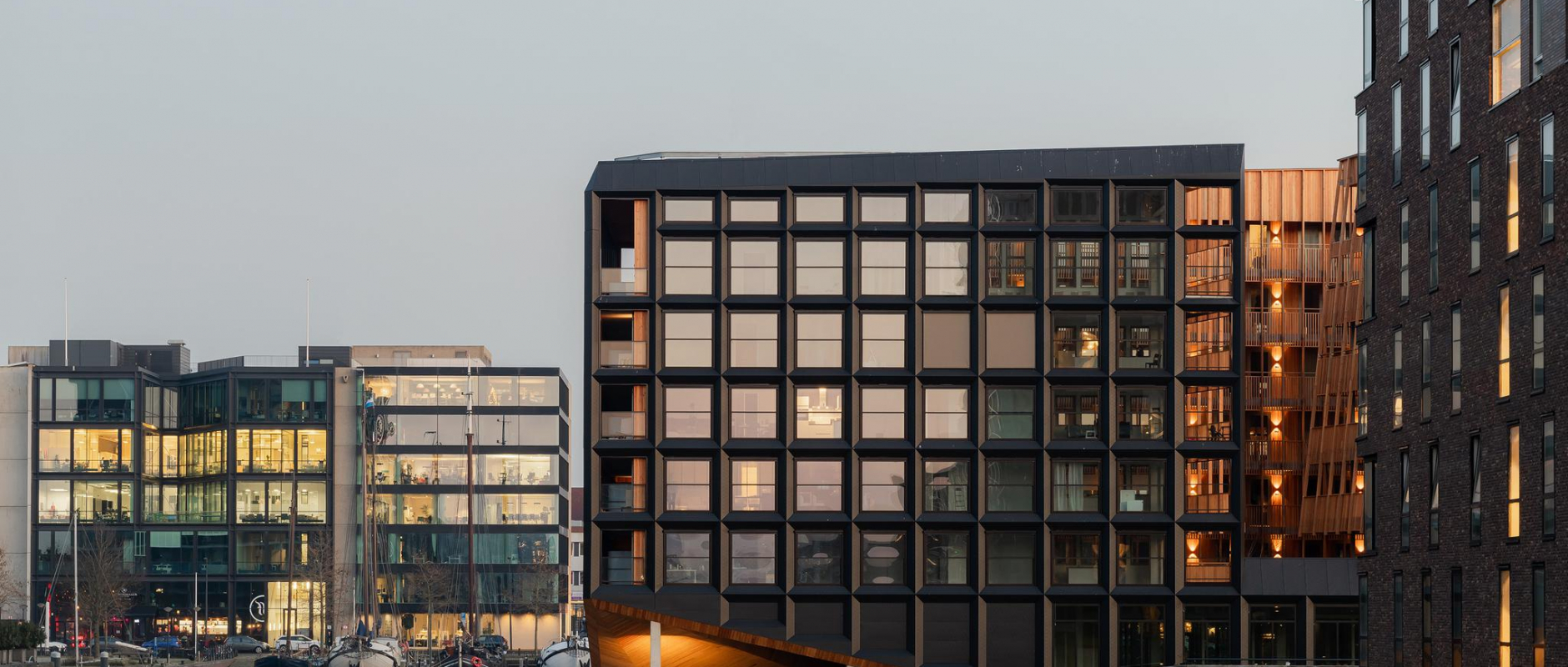 Woning te koop aan de Krijn Taconiskade 9 te Amsterdam
