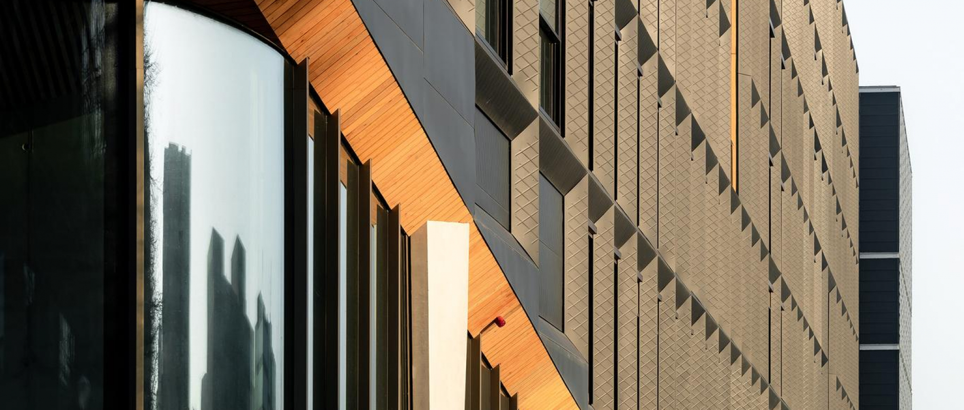 Woning te koop aan de Krijn Taconiskade 39 te Amsterdam