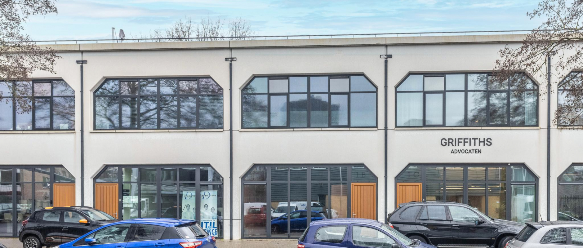 Woning te koop aan de Verrijn Stuartweg 1B te Diemen
