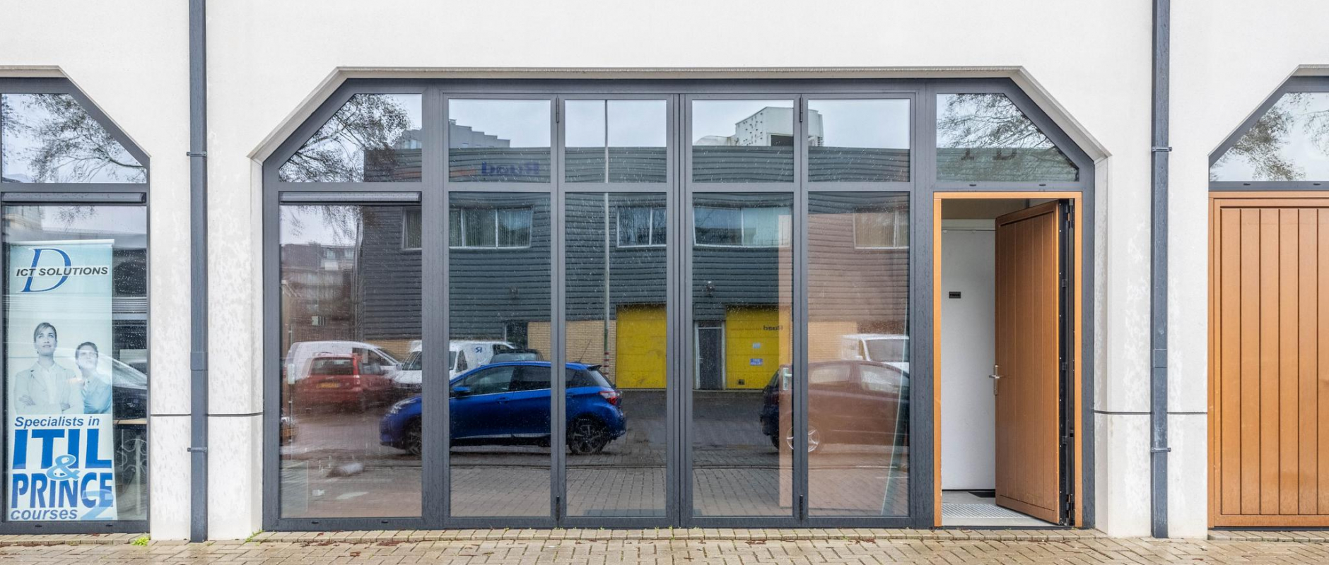 Woning te koop aan de Verrijn Stuartweg 1B te Diemen